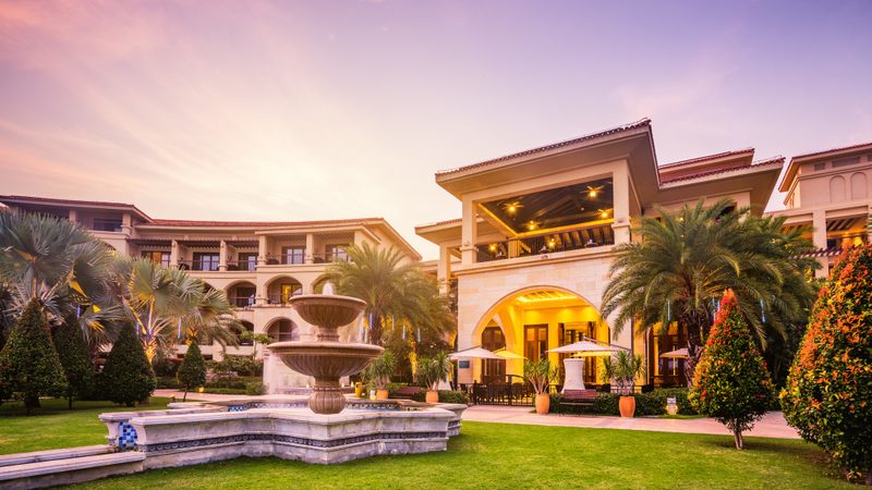 揭秘旅游公司品牌排行榜：如何慧眼识珠，选择最佳出行伴侣